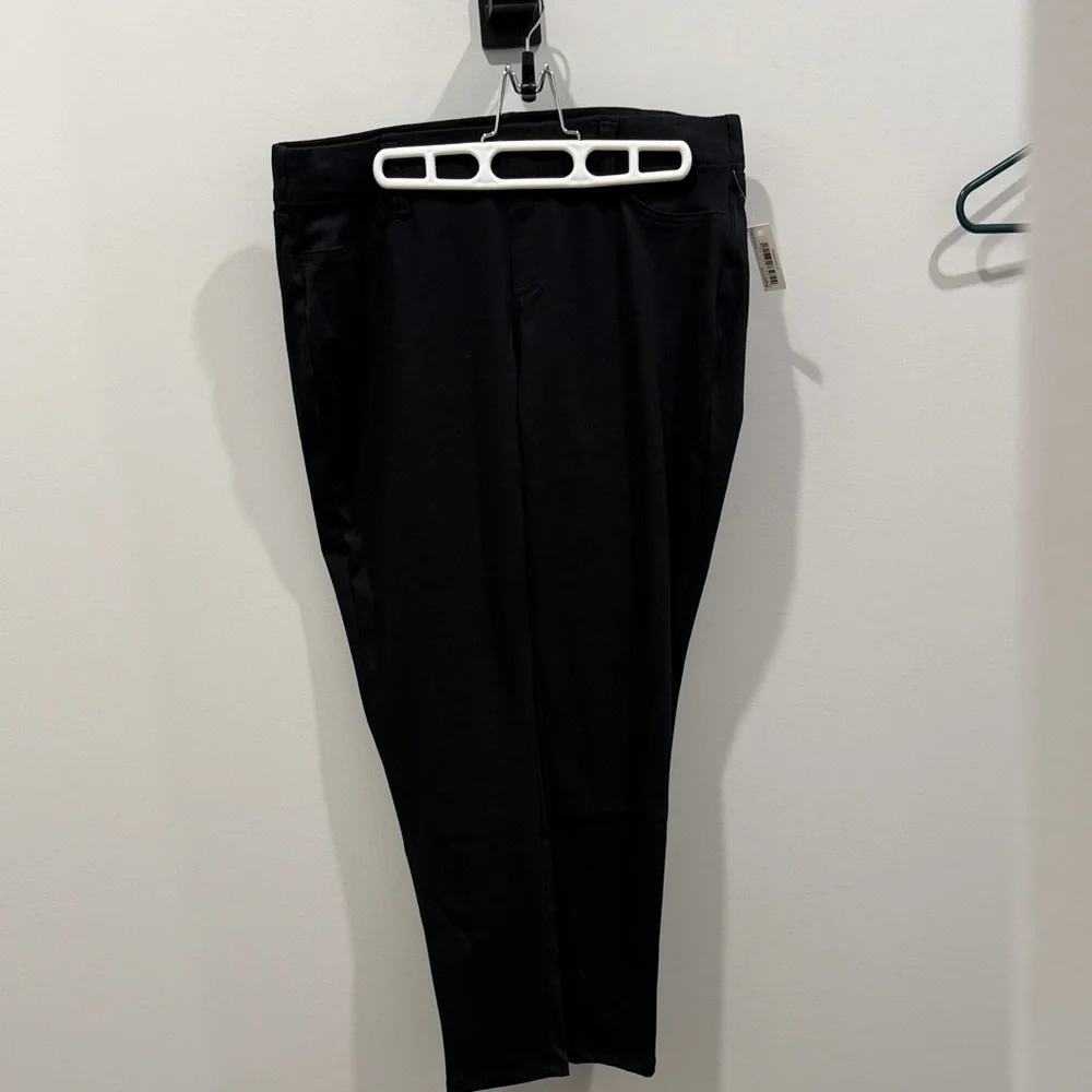 Women’s Black Pants